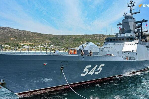 More Footage: Start of BRICS+ Military Exercise in South Africa - Sputnik Africa