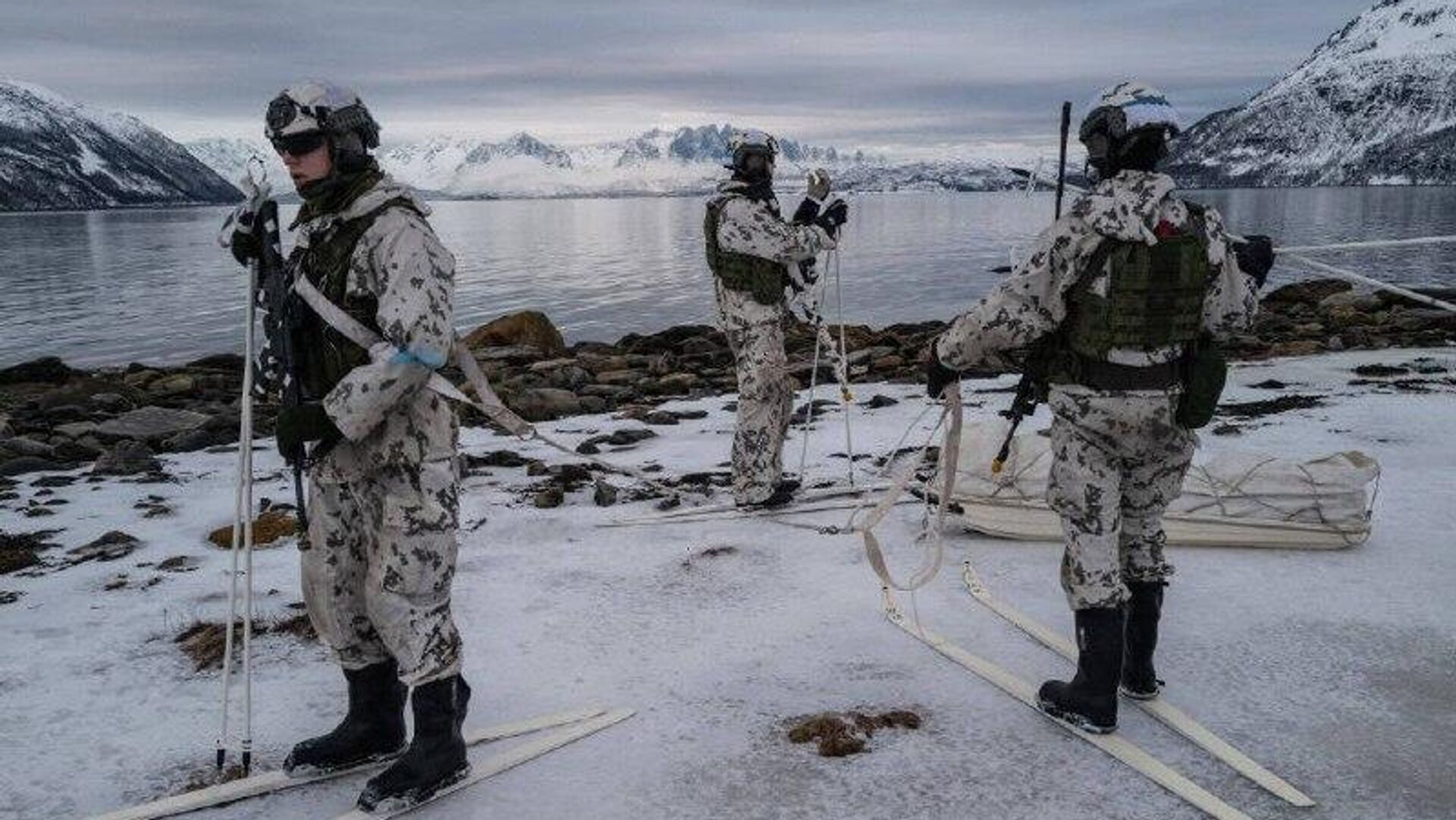 UK & EU Considering NATO Military Deployment to Greenland in Response to Trump's Threats: Reports UK & EU Considering NATO Military Deployment to Greenland in Response to Trump's Threats: Reports - Sputnik Africa, 1920, 11.01.2026