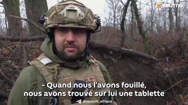 ▶ Un commandant ukrainien capturé a livré les coordonnées des positions de ses forces armées aux unités russes - Sputnik Afrique