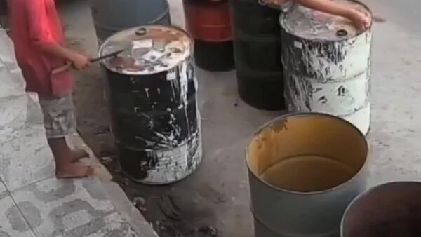 #viral | Barrel Blast in Brazil: Two Young Men Injured After Playing With Lighter Goes Wrong - Sputnik Africa