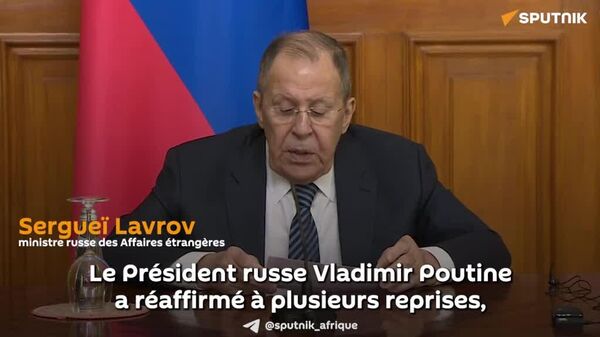 De la poudre aux yeux: Lavrov sur les propos de Macron concernant les prochains contacts avec Moscou - Sputnik Afrique