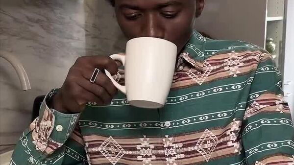 #viral | Drinking Tea: The World vs - Sputnik Africa