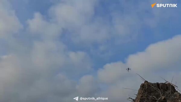 ▶ Sang artificiel, préparation médicale et largages par drones: comment se déroulent les entraînements de parachutistes russes - Sputnik Afrique