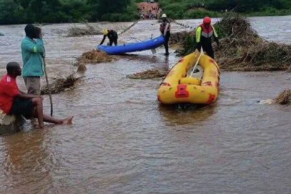 South Africa Declares National Disaster Following Floods That Have Killed Dozens of People - Sputnik Africa