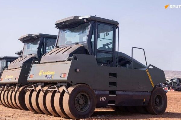 Le génie militaire malien reçoit des équipements modernes Le génie militaire malien reçoit des équipements modernes - Sputnik Afrique