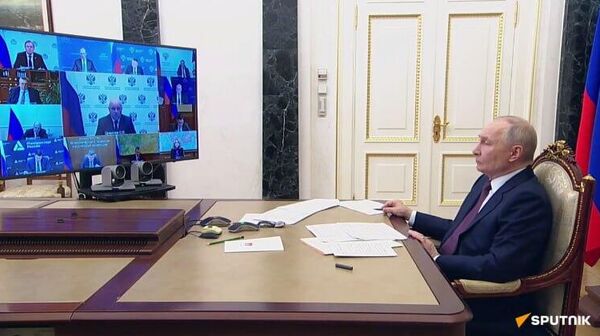 Putin Holds Meeting With Members of Russia's Gov't - Sputnik Africa