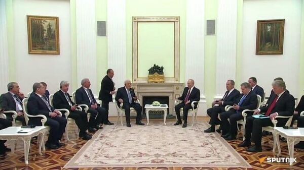 Vladimir Putin Holds Talks With Palestinian President Mahmoud Abbas in Moscow - Sputnik Africa