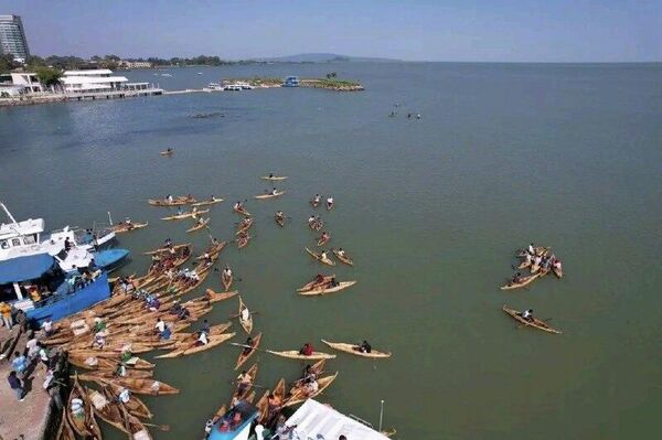Une compétition de canoë-kayaks s'est déroulée sur le lac Tana à Bahir Dar, en Éthiopie Une compétition de canoë-kayaks s'est déroulée sur le lac Tana à Bahir Dar, en Éthiopie - Sputnik Afrique