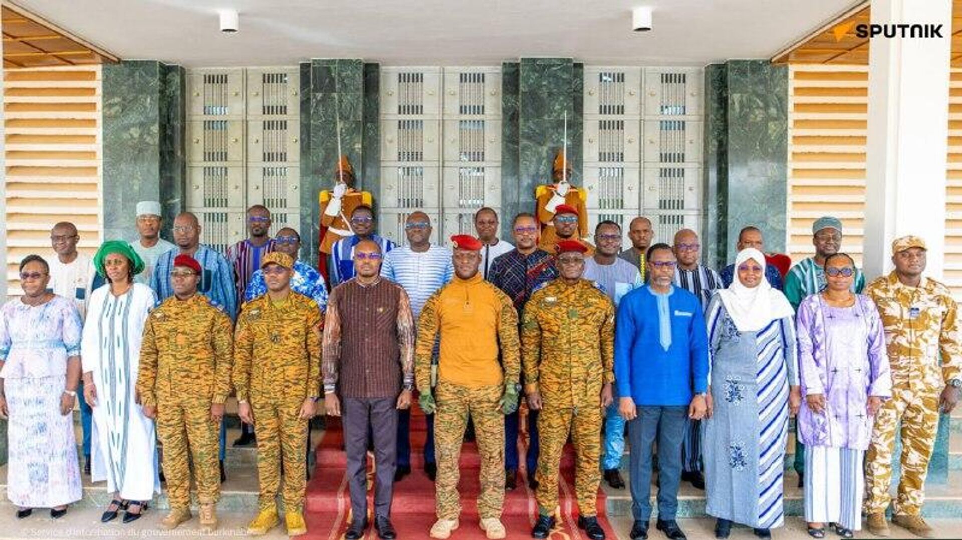 Le Burkina se construit: d'une simple initiative, Faso Mêbo se transforme en agence publique Le Burkina se construit: d'une simple initiative, Faso Mêbo se transforme en agence publique - Sputnik Afrique, 1920, 23.01.2026