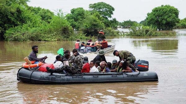 Inondations au Mozambique: plus de 5 - Sputnik Afrique