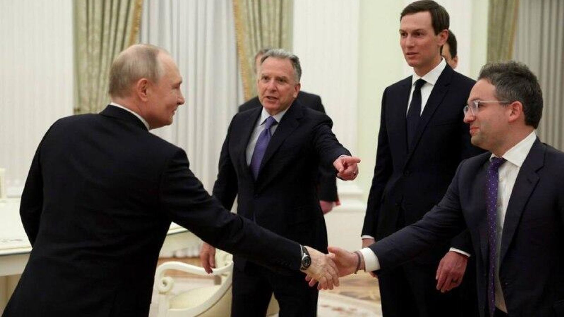 L'important n'est pas le lieu des négociations sur l'Ukraine mais la volonté d'atteindre un accord, déclare un diplomate russe L'important n'est pas le lieu des négociations sur l'Ukraine mais la volonté d'atteindre un accord, déclare un diplomate russe - Sputnik Afrique, 1920, 25.01.2026