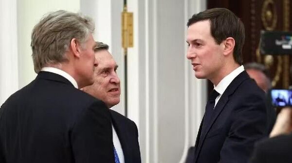 Le but de Kiev, c'est de gagner du temps en demandant des choses: un analyste sur les pourparlers tripartites à Abou-Dhabi - Sputnik Afrique