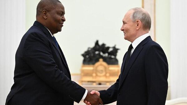 Putin Congratulates CAR President Faustin-Archange Touadera on Re-election - Sputnik Africa