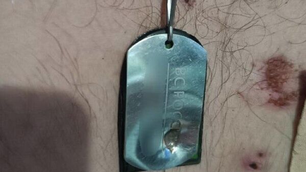 Une plaque d’identité a arrêté une balle ukrainienne et sauvé la vie d’un militaire russe - Sputnik Afrique