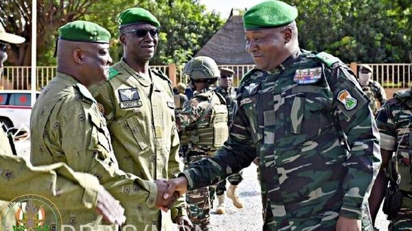 Le Niger remercie la Russie pour l'avoir aidé à repousser une attaque contre l'aéroport de Niamey - Sputnik Afrique