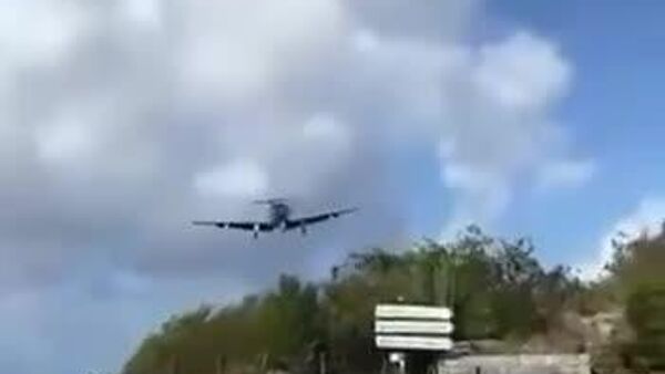 À un cheveu près: le téléphone sacrifié lors d’un atterrissage mythique à Saint-Barth - Sputnik Afrique