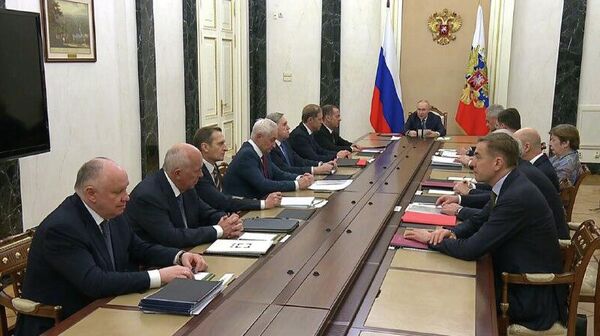 Le partenariat technico-militaire a rapporté plus de 15 mds USD à Moscou en 2025 - Poutine - Sputnik Afrique