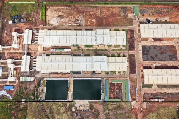 Le Mozambique inaugure une usine de graphite pour renforcer la valeur ajoutée locale, selon son Président - Sputnik Afrique