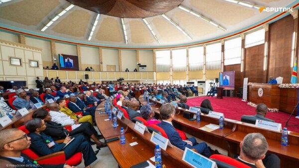 Félix Tshisekedi réaffirme son ouverture à un dialogue national entre Congolais Félix Tshisekedi réaffirme son ouverture à un dialogue national entre Congolais - Sputnik Afrique