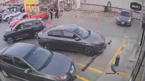 #viral | Sudden Ground Collapse at Egyptian Gas Station Caught on Camera - Sputnik Africa