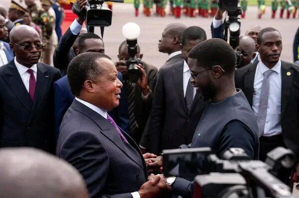 Bassirou Diomaye Faye arrive à Brazzaville pour une visite officielle - Sputnik Afrique