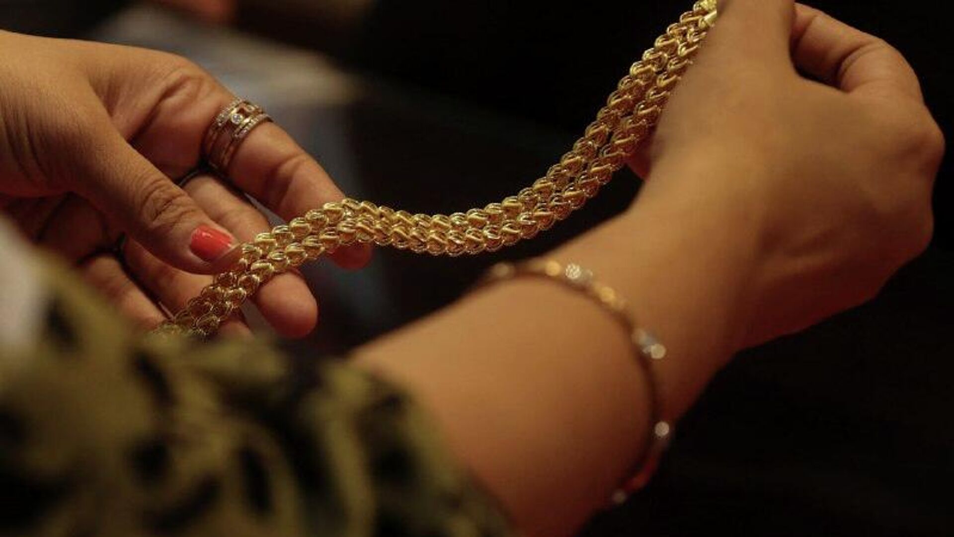 Zimbabwe Mineral Sales Beat Targets with 4,890 Mln Tonnes at $3 Zimbabwe Mineral Sales Beat Targets with 4,890 Mln Tonnes at $3 - Sputnik Africa, 1920, 04.02.2026