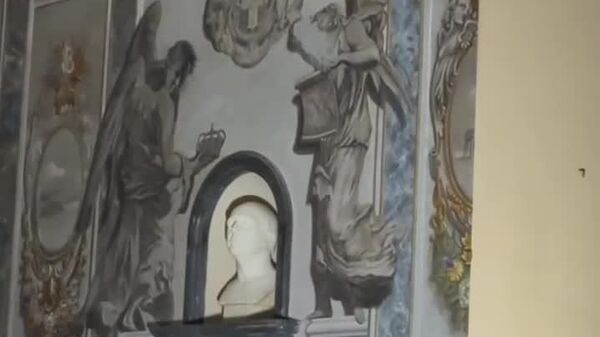 ▶ Le visage de Giorgia Meloni a été effacé d'une fresque restaurée - Sputnik Afrique