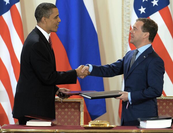 Then-US President Barack Obama and then-Russian President Dmitry Medvedev after signing the New START Treaty at Prague Castle on April 8, 2010. - Sputnik Africa