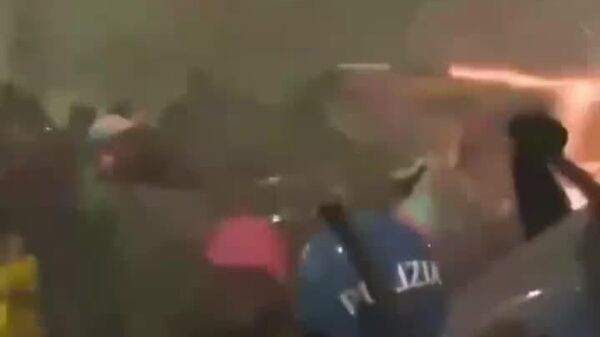 Des milliers de manifestants à Milan contre les J - Sputnik Afrique