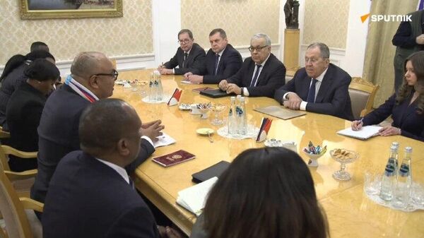 Rencontre de Sergueï Lavrov avec son homologue tanzanien, Mahmoud Thabit Kombo, à Moscou - Sputnik Afrique