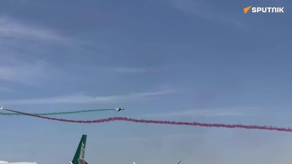 Spectacle aérien au Salon mondial de la défense 2026 à Riyad - Sputnik Afrique