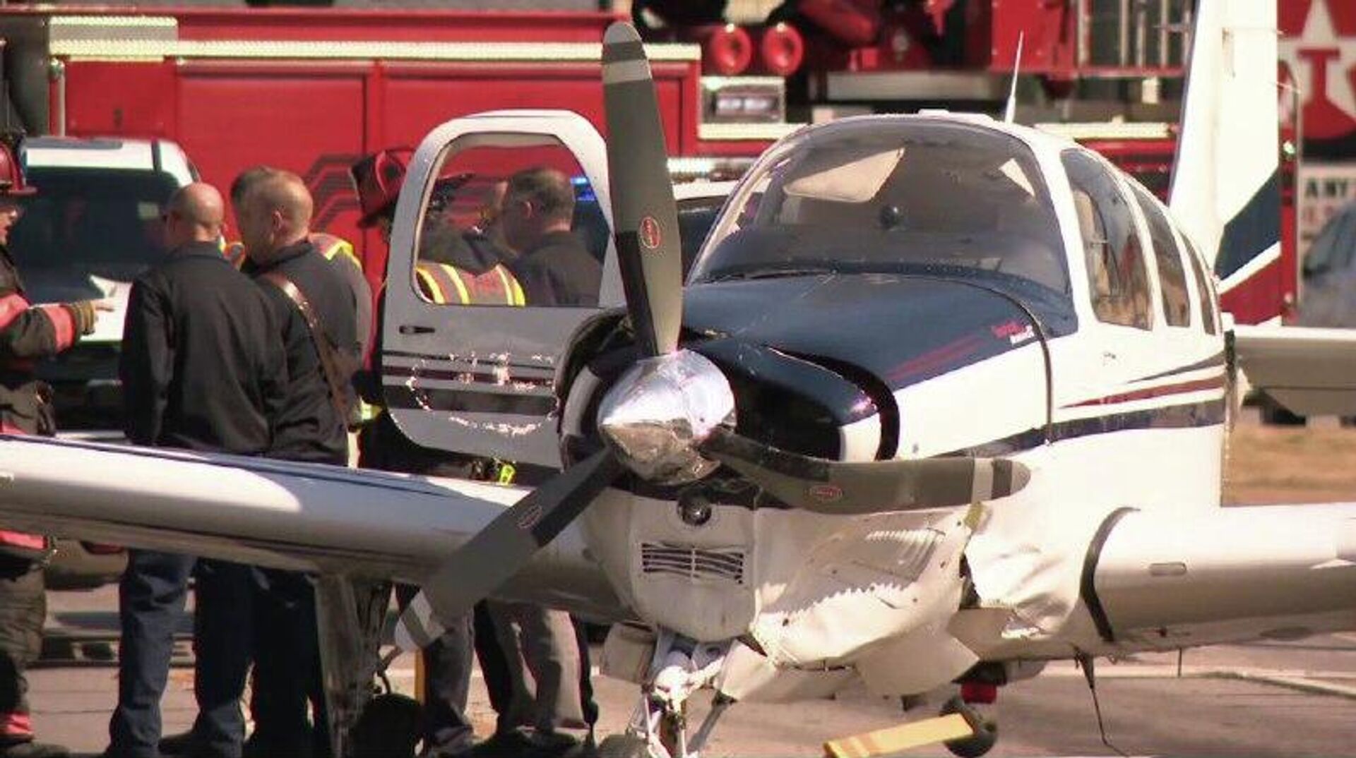 ▶ Un jet privé s'est écrasé sur des voitures lors d'un atterrissage d'urgence dans l'État américain de Géorgie - Sputnik Afrique, 1920, 10.02.2026