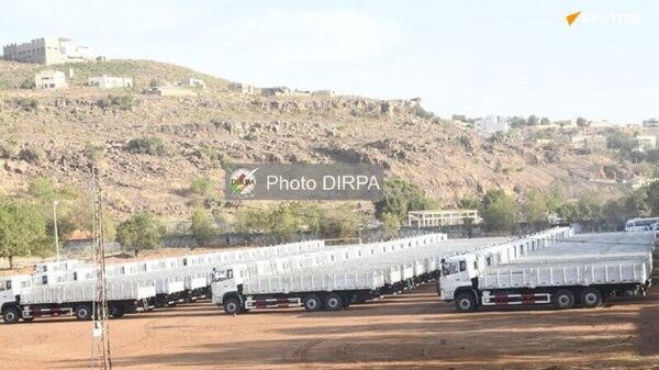 Au Mali, 57 camions de transport de troupes remis à la police et à la Garde nationale - Sputnik Afrique