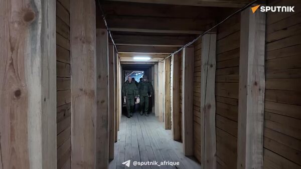 ▶ Le ministre russe de la Défense inspecte les troupes du groupement Sud - Sputnik Afrique