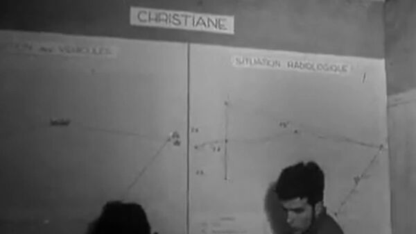 Les explosions nucléaires françaises un crime à part entière ayant attenté à la nature et au droit à l'existence de l'Homme — ministre des Moudjahidine - Sputnik Afrique