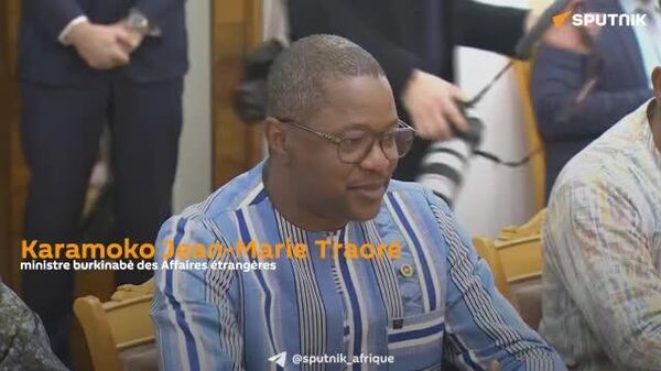 Ouagadougou a définitivement tourné le dos à Paris: un analyste sur la visite du chef de la diplomatie burkinabè à Moscou - Sputnik Afrique