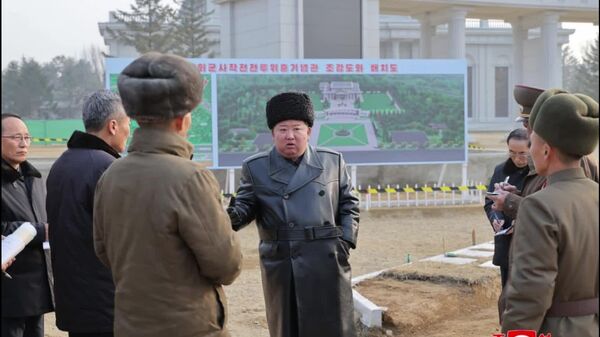 🪖 Kim Jong-un a inspecté le Mémorial des exploits militaires à l'étranger - Sputnik Afrique