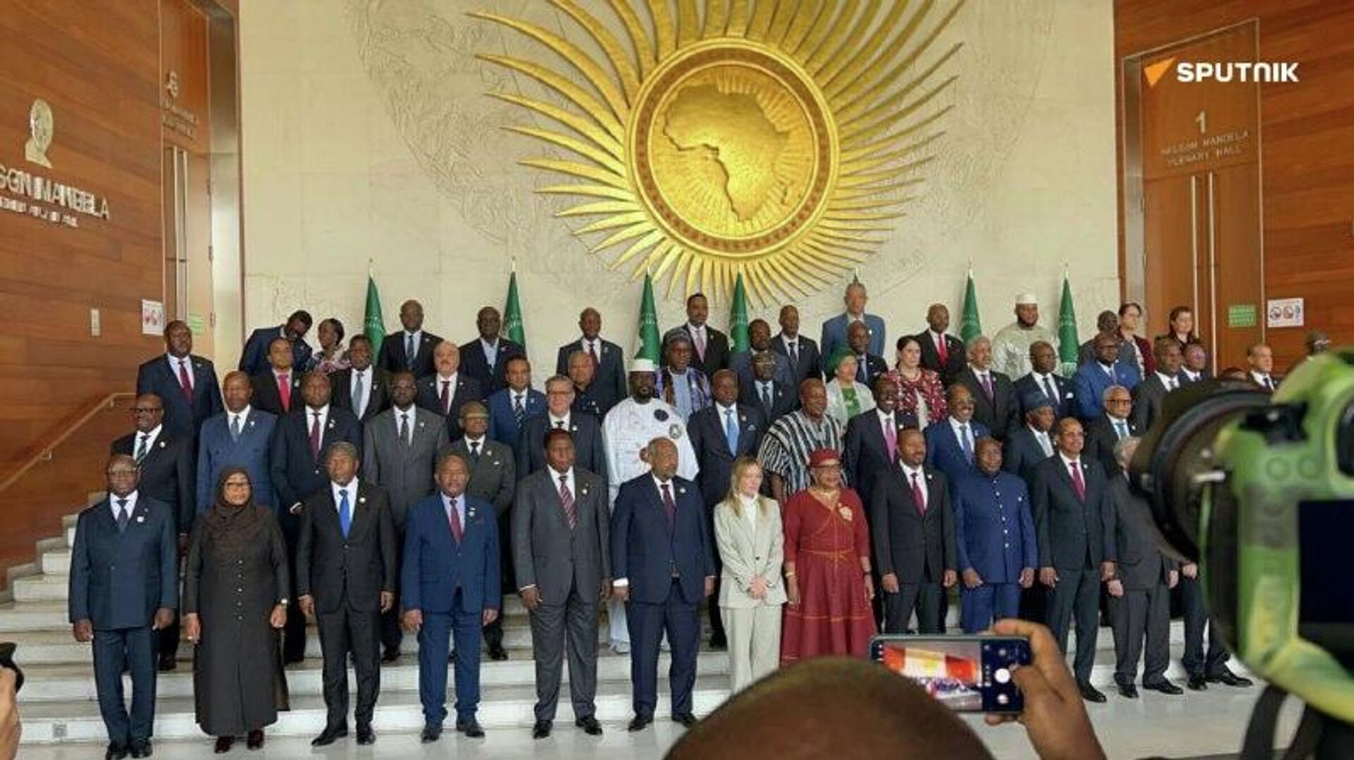 Les participants au 39e sommet de l’Union africaine posent pour une photo commune - Sputnik Afrique, 1920, 14.02.2026