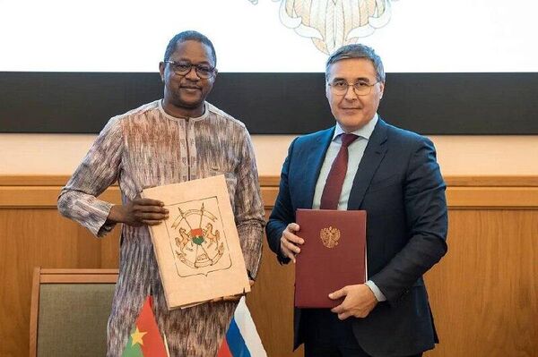 Russia, Burkina Faso Seal Two Agreements to Elevate Scientific and Academic Partnership - Sputnik Africa