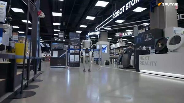 #viral | Seoul’s First Robot Store Draws Crowds with High-Tech Show - Sputnik Africa