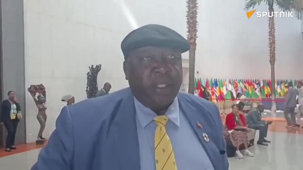 Pour industrialiser l’Afrique, il faut interdire l’exportation brute des minerais, dit un ministre ougandais - Sputnik Afrique