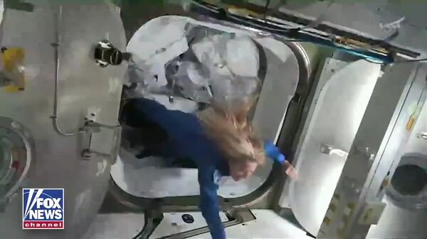 Un cosmonaute russe et ses trois coéquipiers sont arrivés à bord de l'ISS - Sputnik Afrique