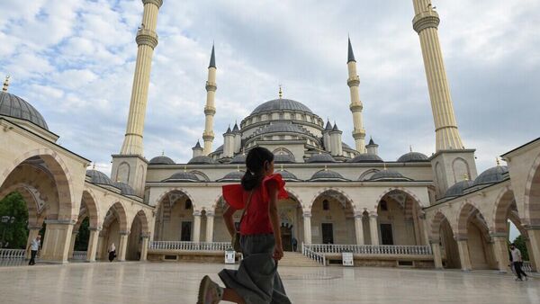 Comment différentes confessions coexistent-elles sur le même sol?  - Sputnik Afrique