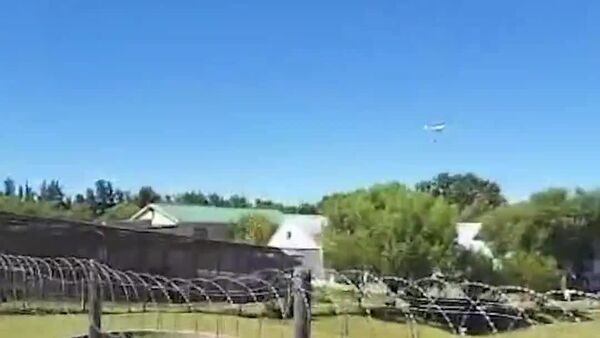 Watch: Footage of Large Fire Being Extinguished in Hopefield, South Africa - Sputnik Africa