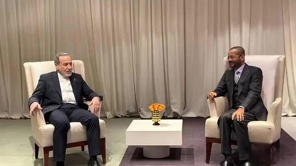 Guerre ou accord? Les experts divergent sur l'issue des pourparlers irano-américains à Genève - Sputnik Afrique