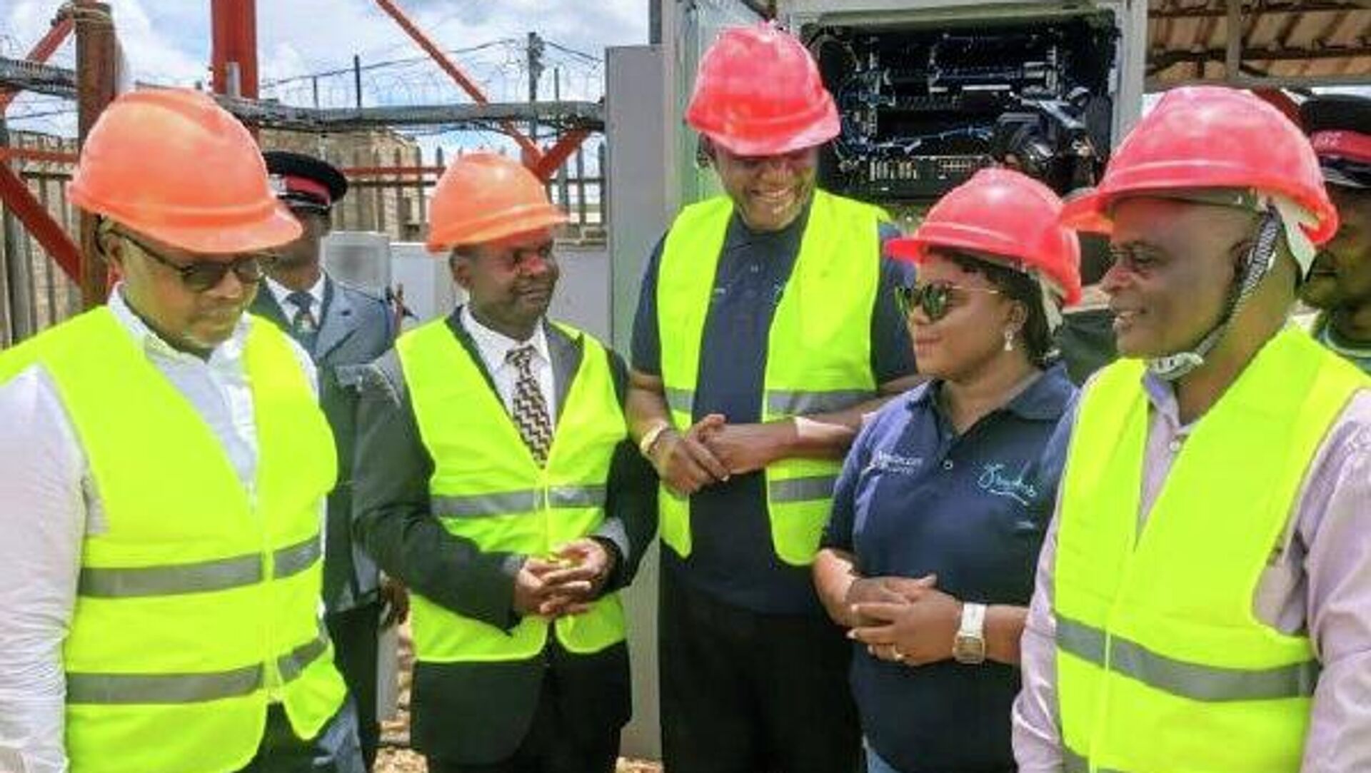 Zambia and Mozambique Commission Cross-Border Fiber-Optic Link at Chanida–Cassacatiza Border Zambia and Mozambique Commission Cross-Border Fiber-Optic Link at Chanida–Cassacatiza Border - Sputnik Africa, 1920, 22.02.2026