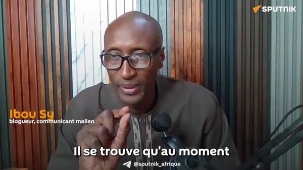 Moscou va être obligé d'utiliser ses armes nucléaires: la mise en garde d’un blogueur malien face au projet franco-britannique pour l’Ukraine - Sputnik Afrique