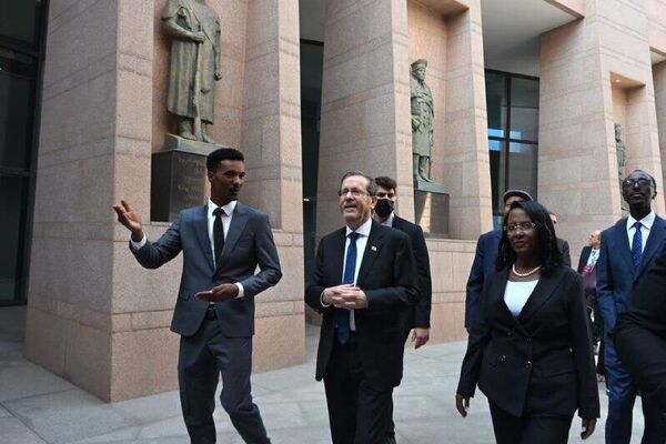 Israeli President Meets Ethiopian Counterpart and PM Abiy Ahmed in Addis Ababa - Sputnik Africa