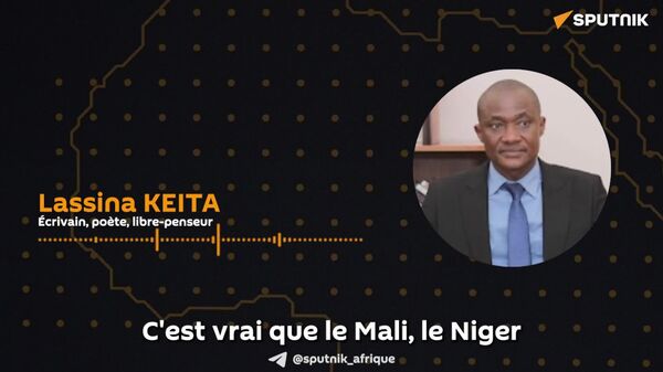 Force africaine en attente: La CEDEAO et l'AES condamnées à se donner la main face au terrorisme, selon un écrivain ivoirien - Sputnik Afrique