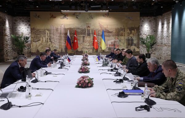 Russia-Ukraine peace talks in Istanbul in March 2022. - Sputnik Africa